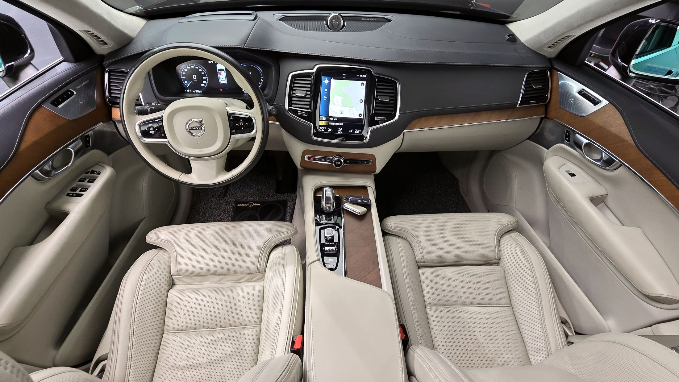 VOLVO XC90 2018