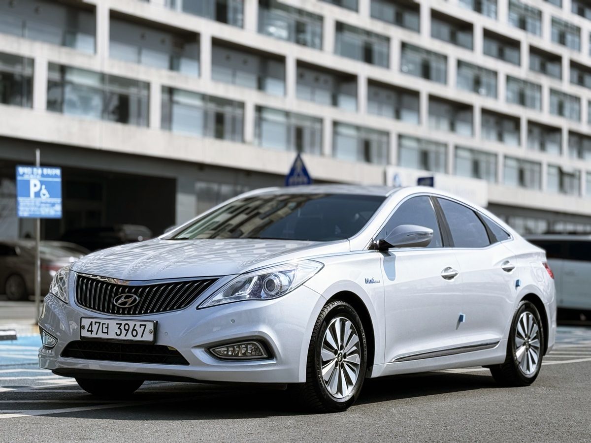 HYUNDAI GRANDEUR HG HYBRID 2014