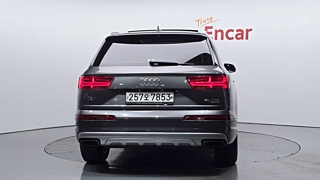 AUDI Q7 4M 2019