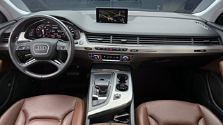 AUDI Q7 4M 2019