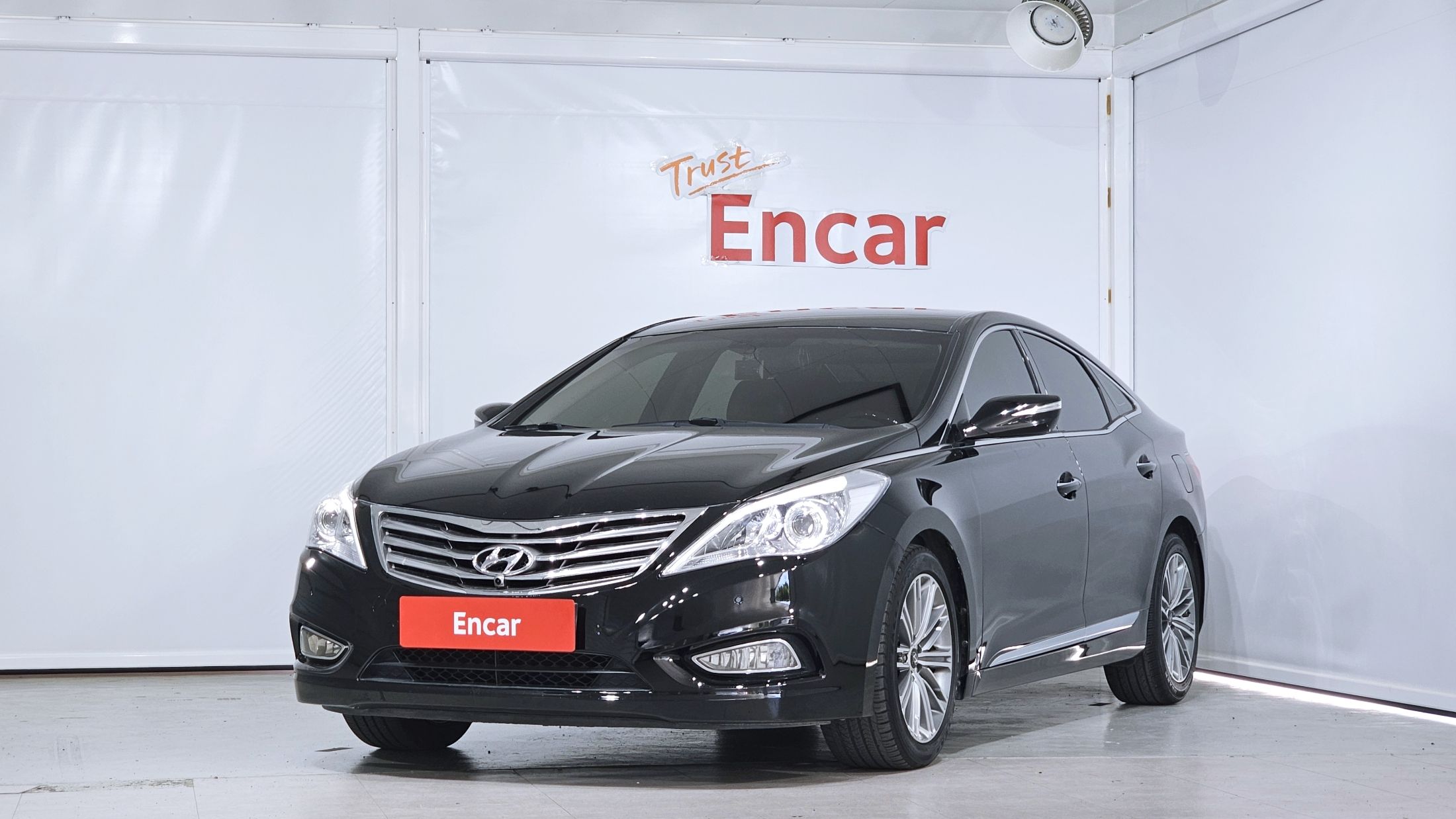 HYUNDAI GRANDEUR HG 2012