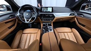 BMW 5-SERIES G30 2018