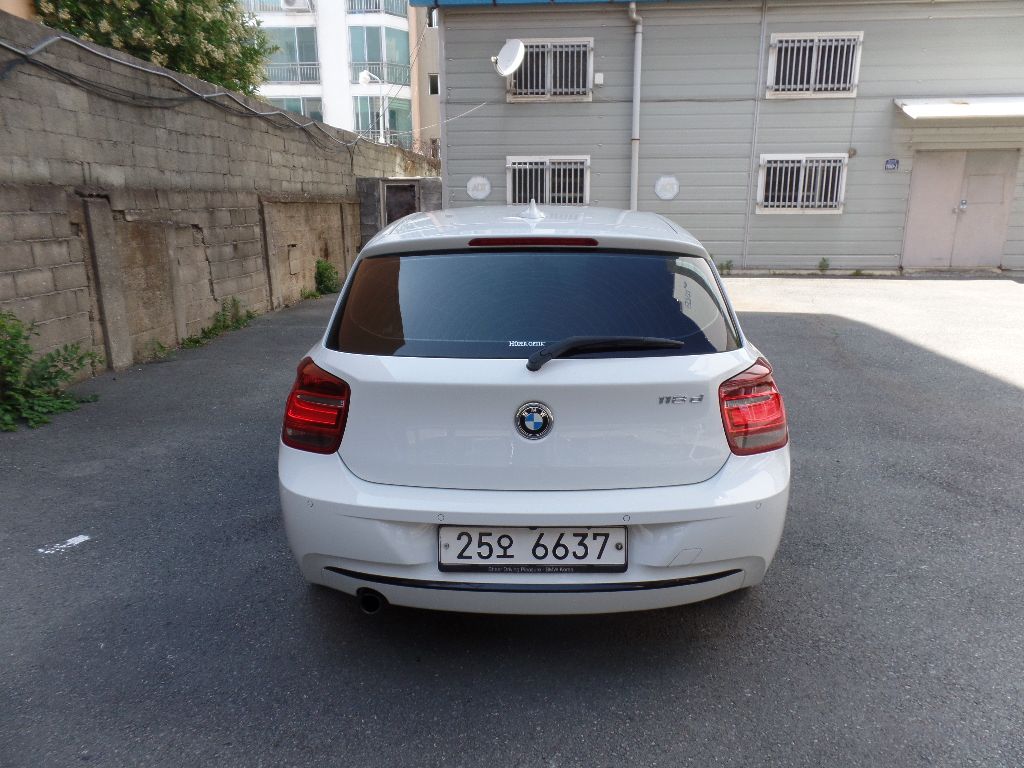 BMW 1-SERIES F20 2015