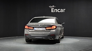 BMW 5-SERIES G30 2021