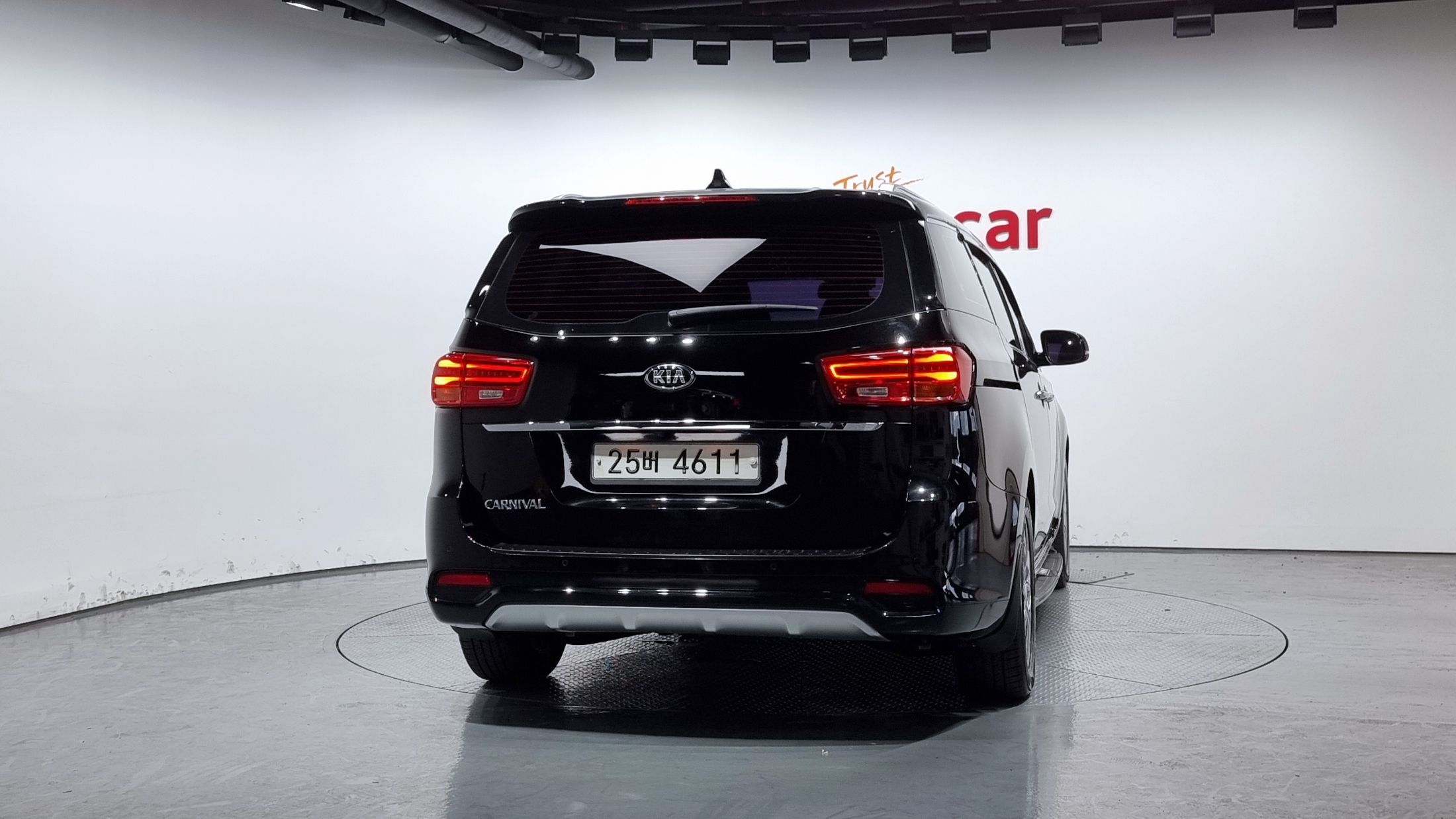 KIA CARNIVAL 2019