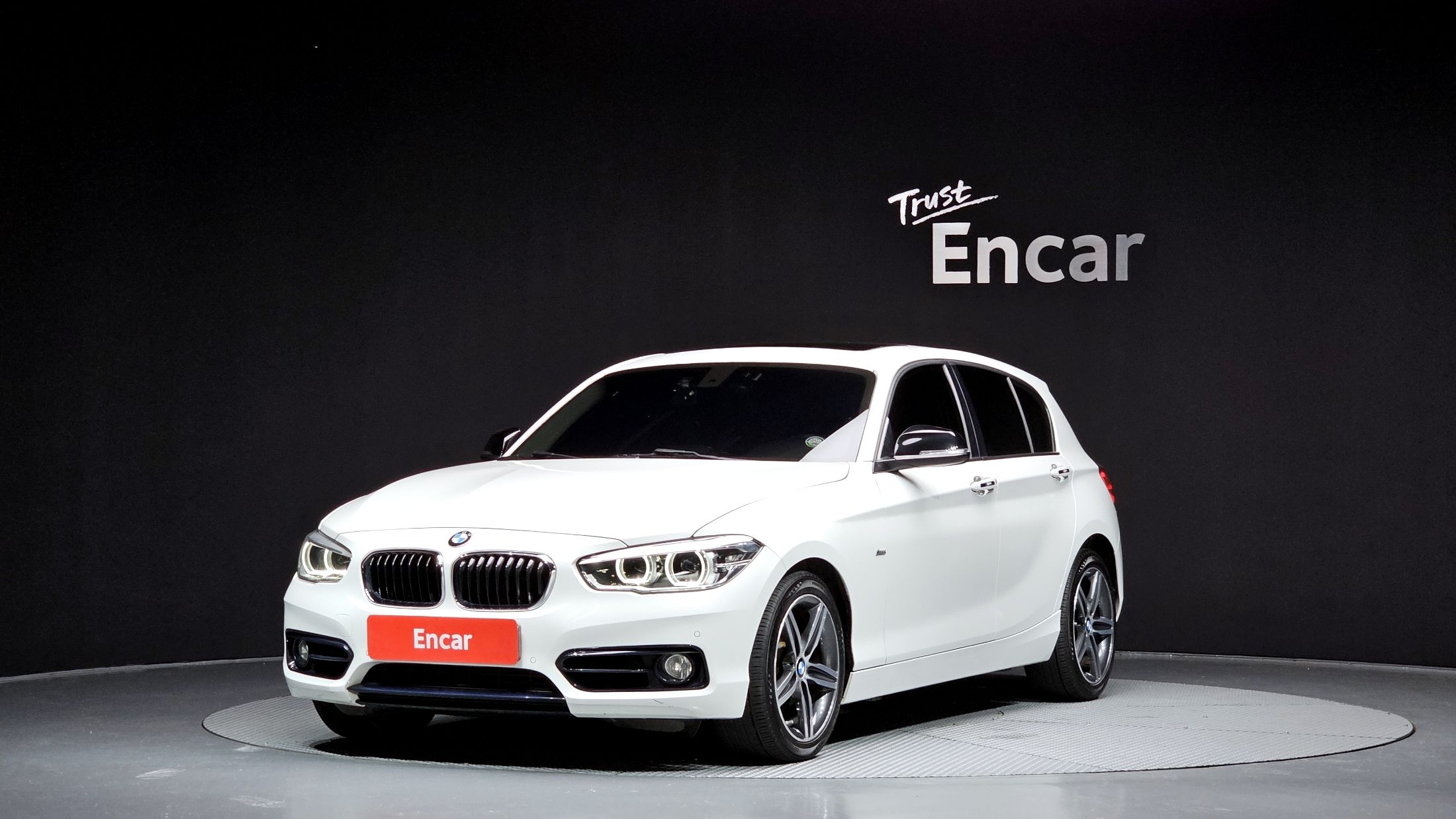 BMW 1-SERIES F20 2016