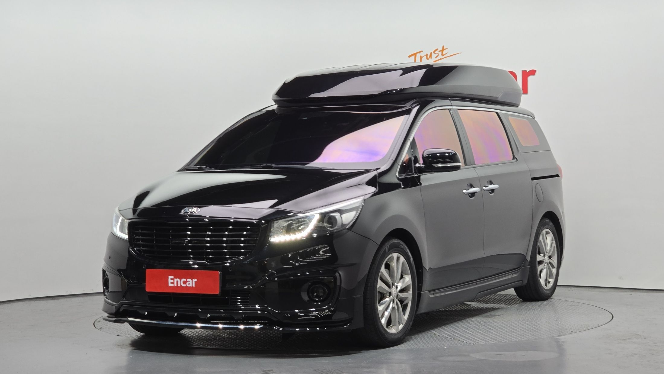 KIA CARNIVAL 2018