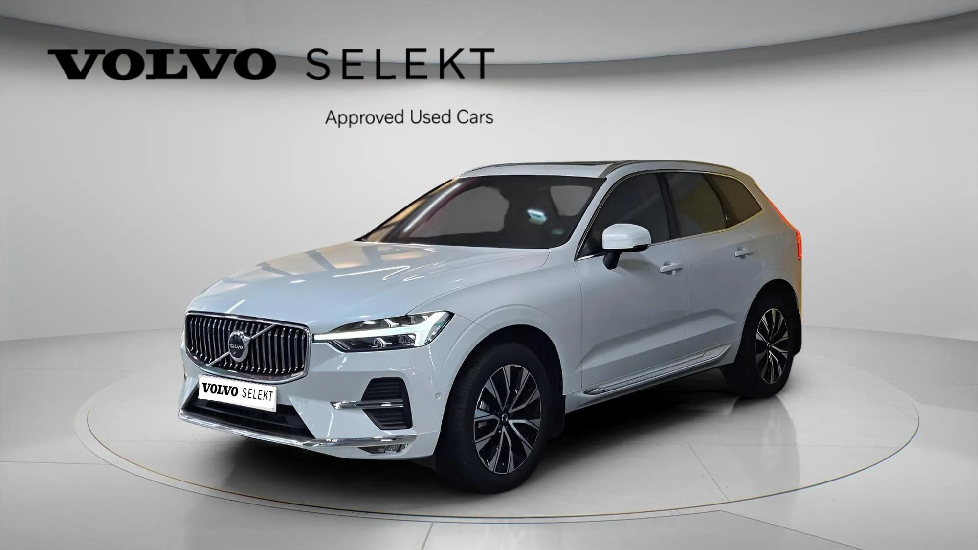 VOLVO XC60 2024