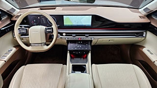 HYUNDAI GRANDEUR HYBRID GN7 2023