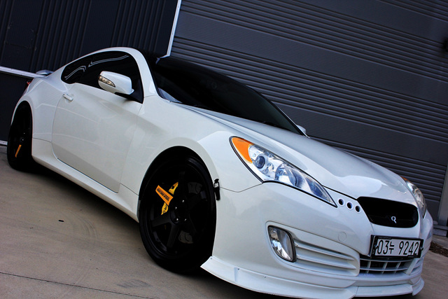 HYUNDAI GENESIS COUPE