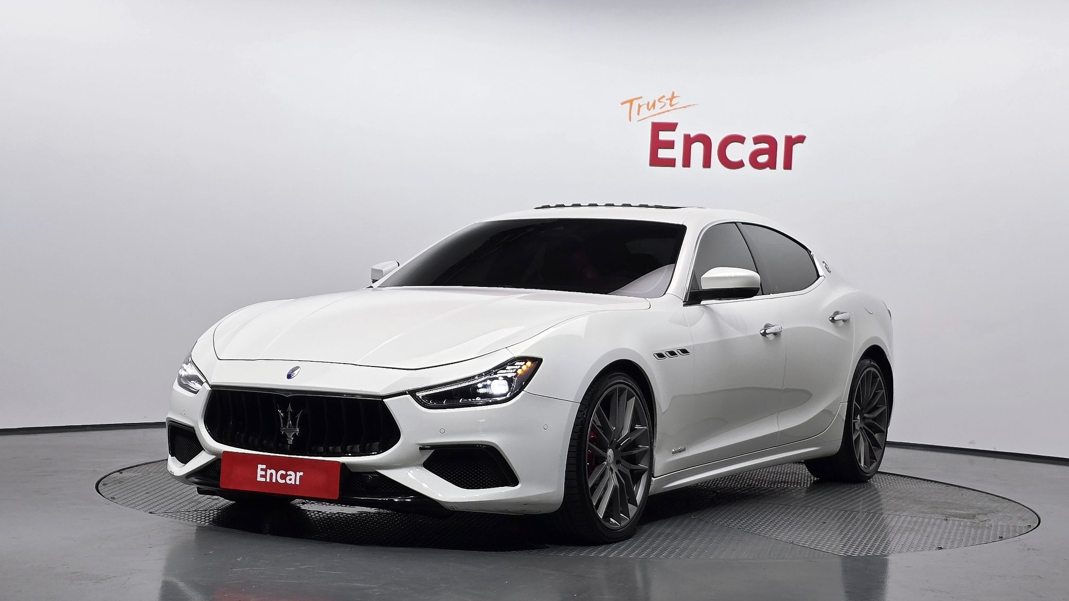 MASERATI GHIBLI 2018