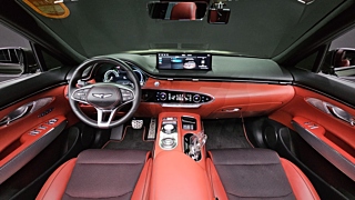 GENESIS GV70 2024