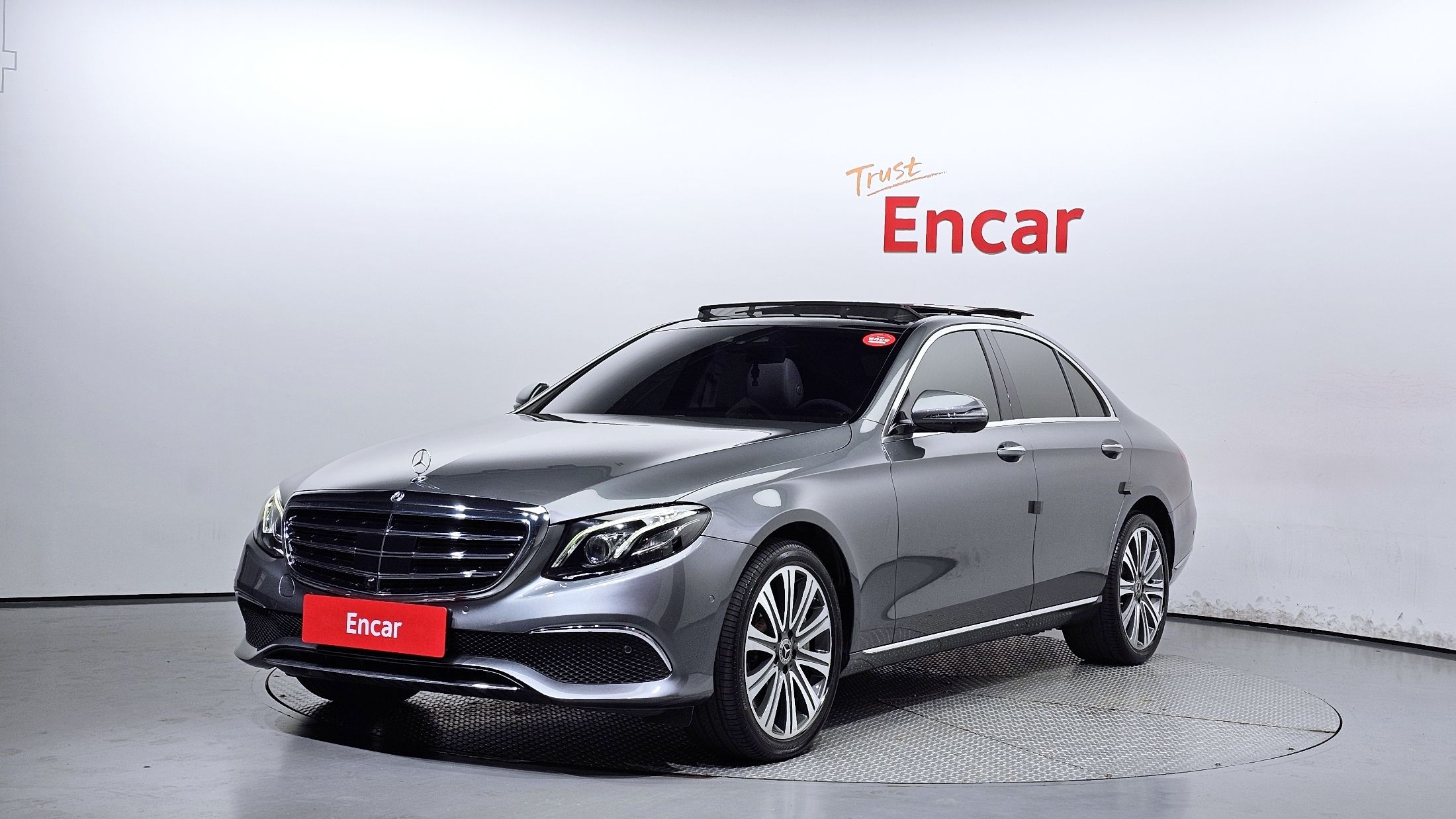 MERCEDES BENZ E-CLASS W213 2018