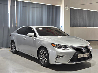LEXUS ES300H 2017