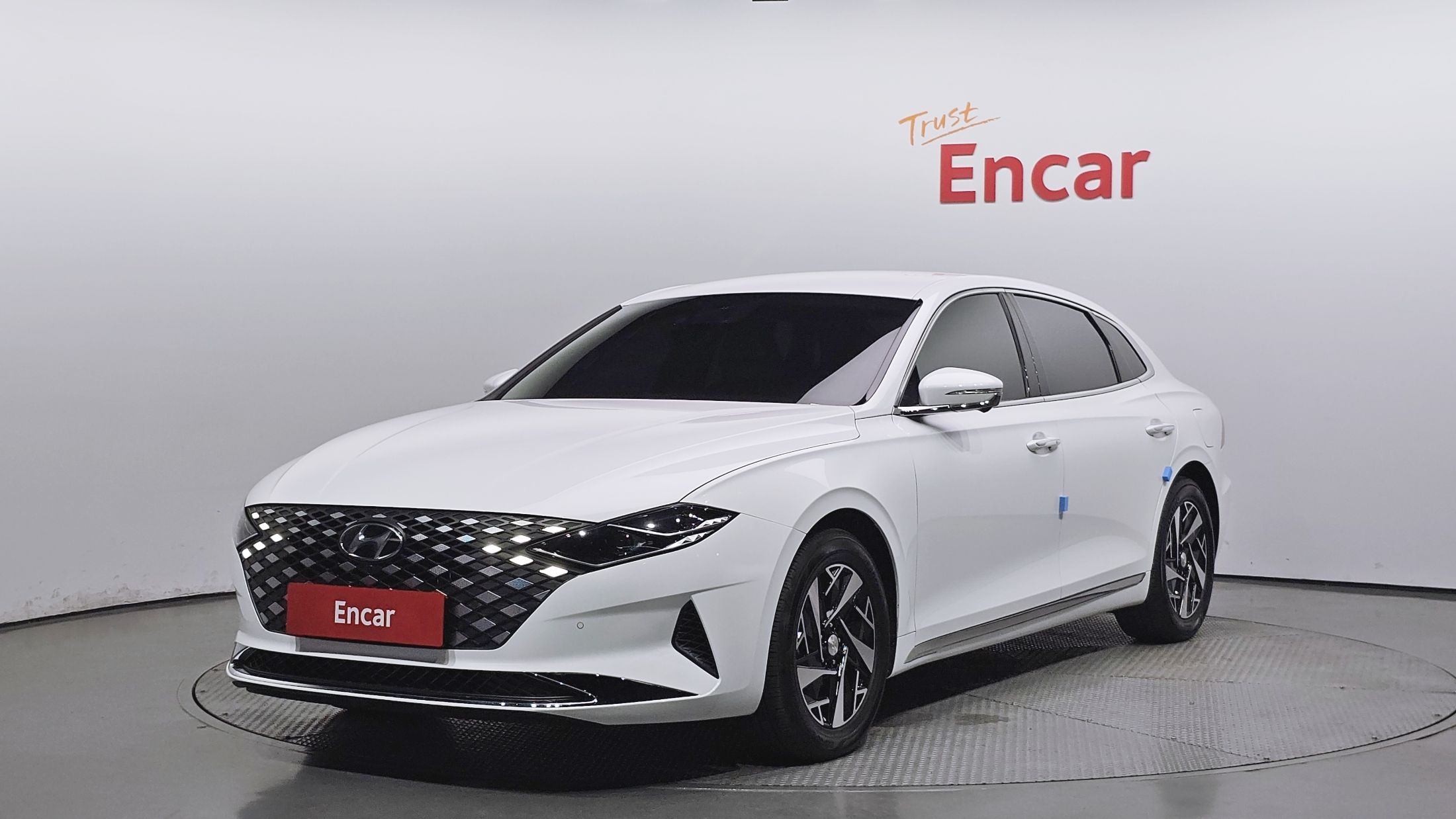 HYUNDAI GRANDEUR IG HYBRID