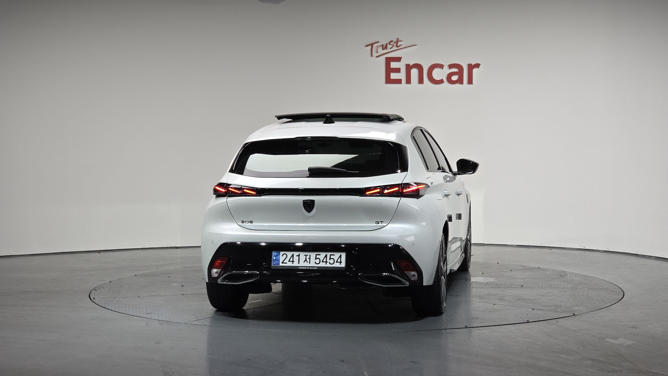 PEUGEOT 308