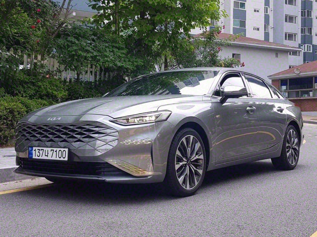 KIA K8 2023