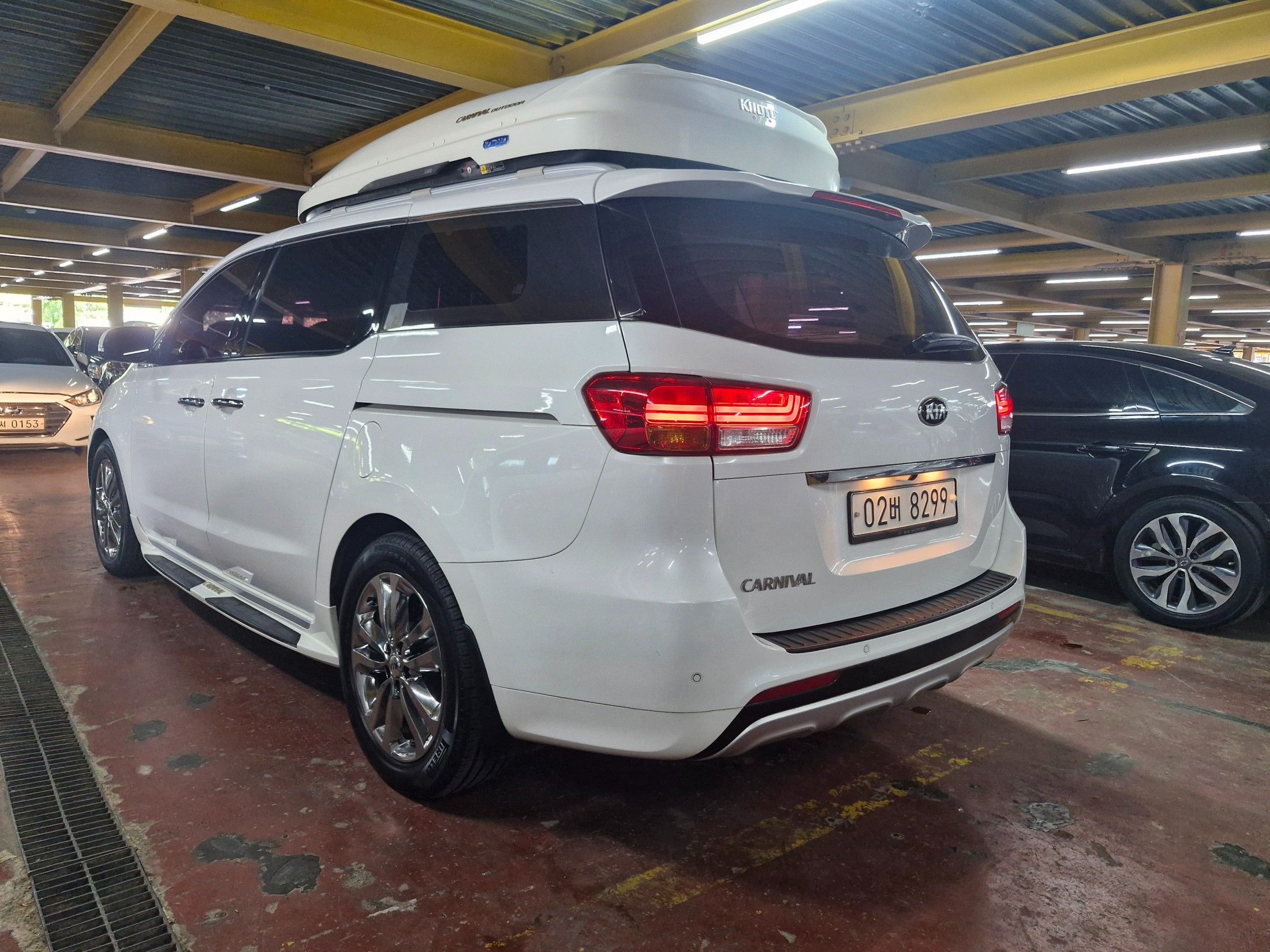 KIA CARNIVAL 2018