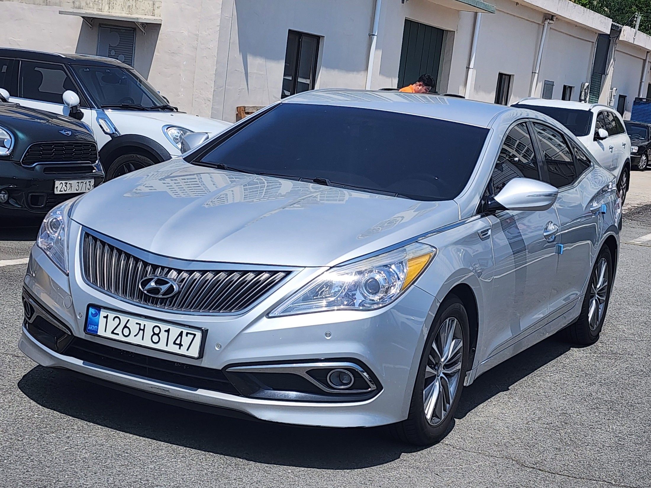 HYUNDAI GRANDEUR HG 2016