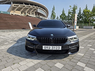 BMW 5-SERIES G30 2017