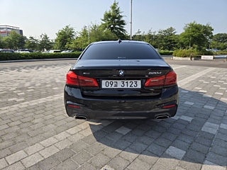 BMW 5-SERIES G30 2017