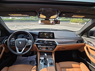 BMW 5-SERIES G30 2017