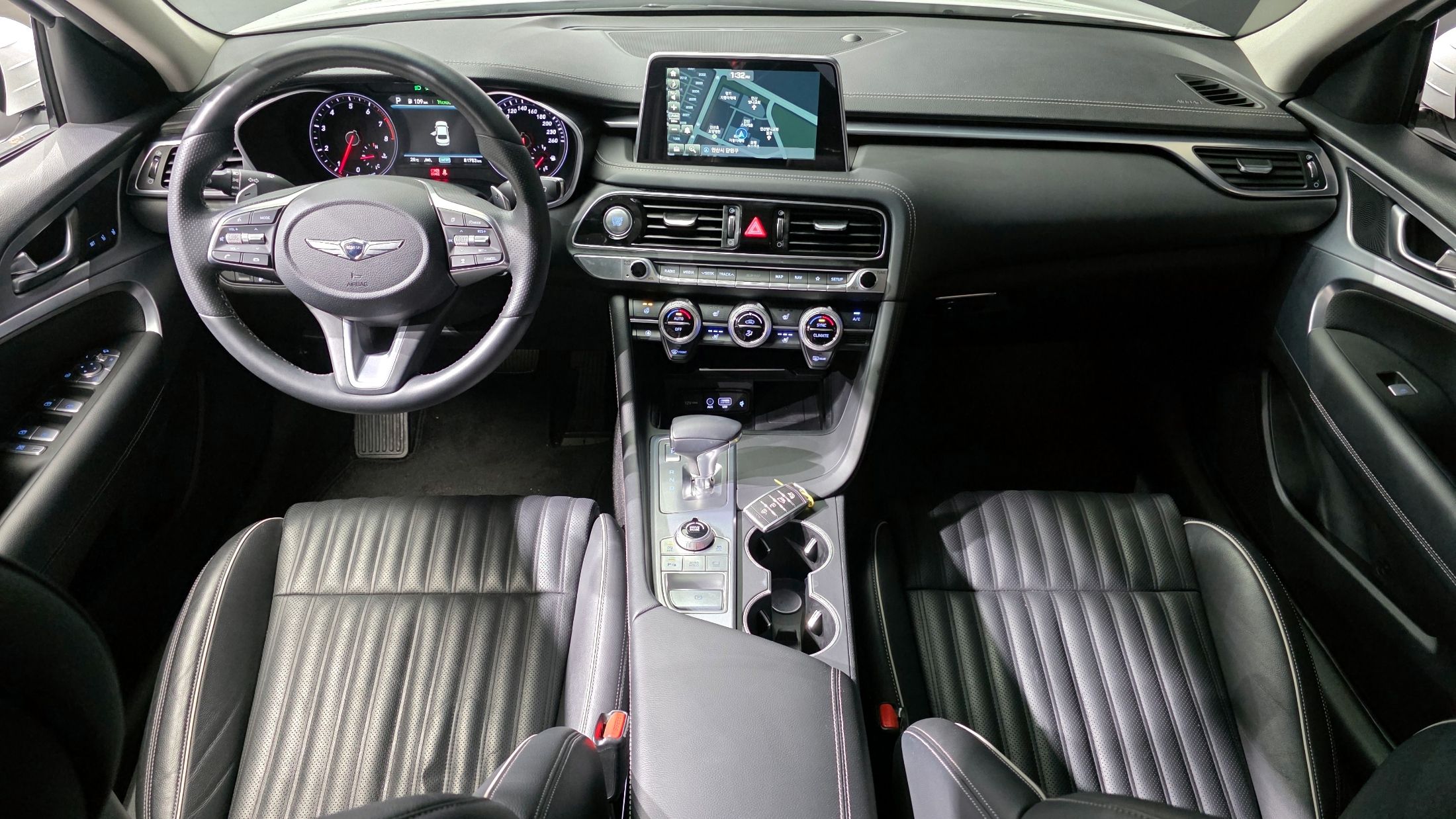 GENESIS G70 2020