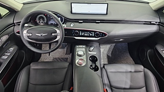 GENESIS GV70 2024