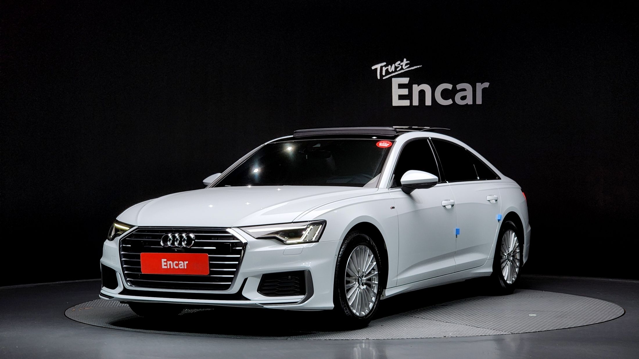 AUDI A6 C8
