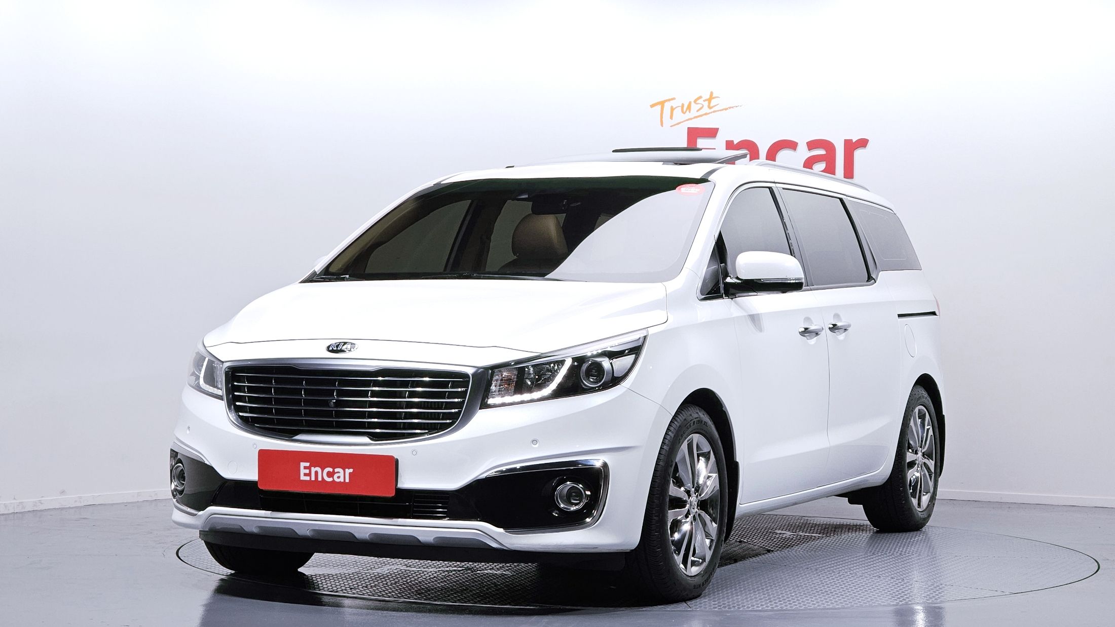 KIA CARNIVAL 2017