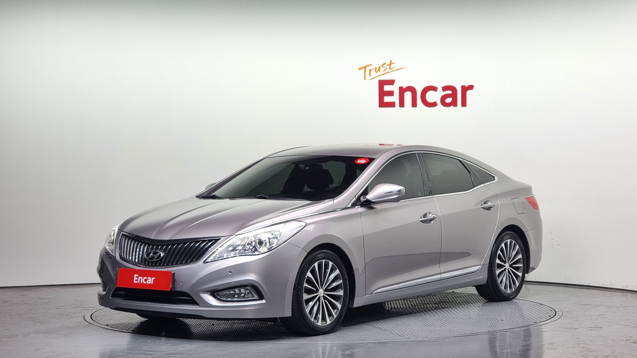 HYUNDAI GRANDEUR HG 2013
