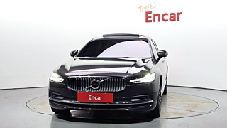 VOLVO S90 2022