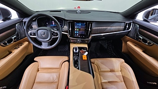 VOLVO S90 2022