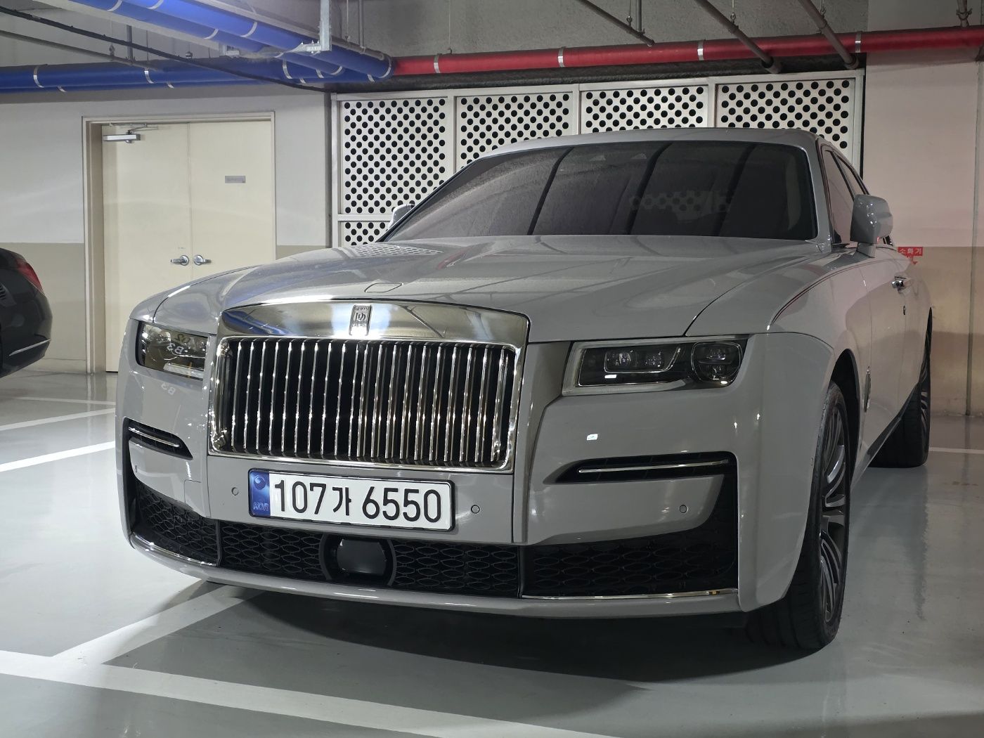 ROLLS ROYCE GHOST