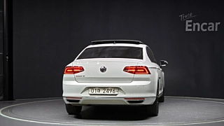 VOLKSWAGEN PASSAT GT B8 2018