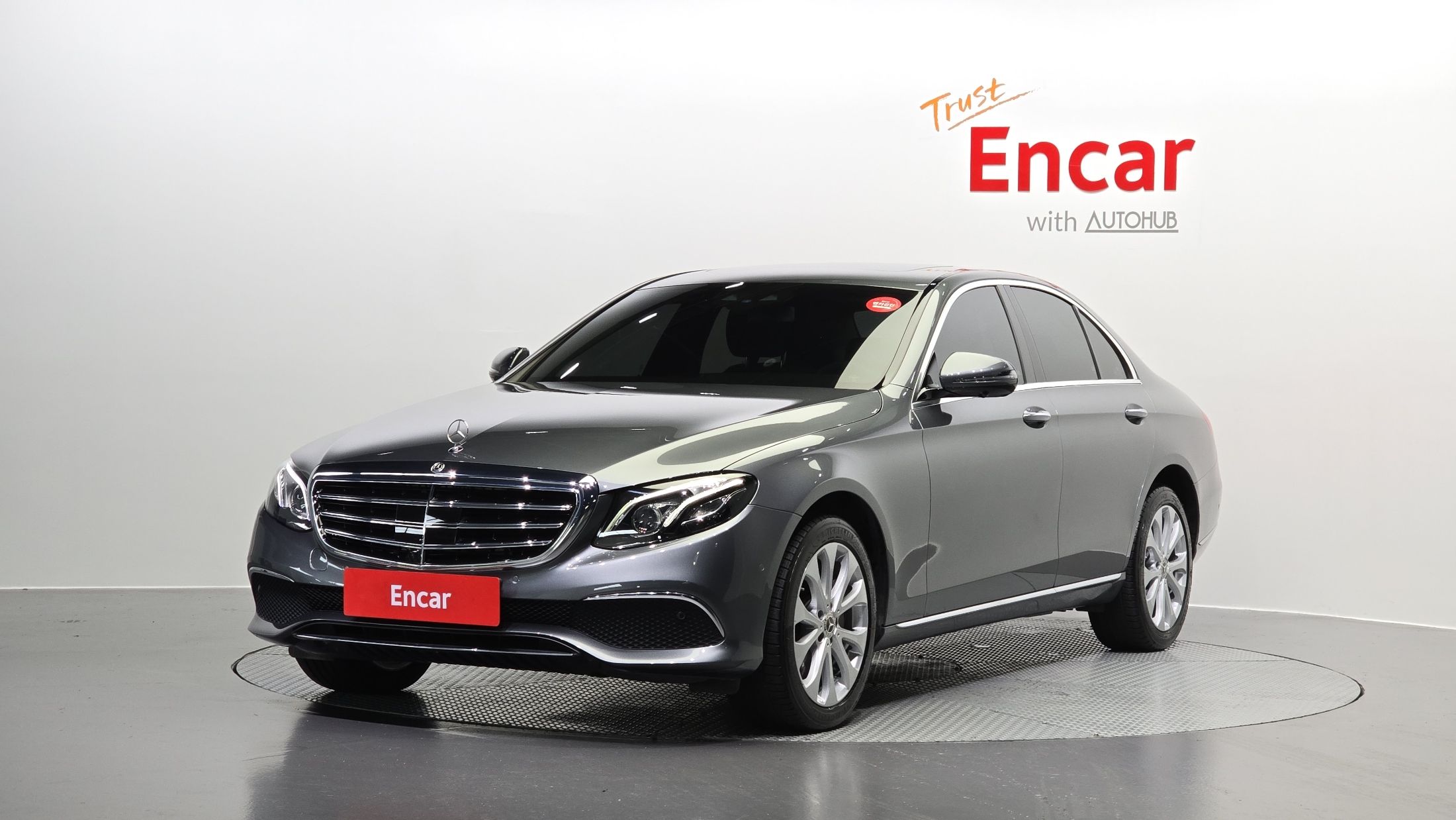 MERCEDES BENZ E-CLASS W213 2020