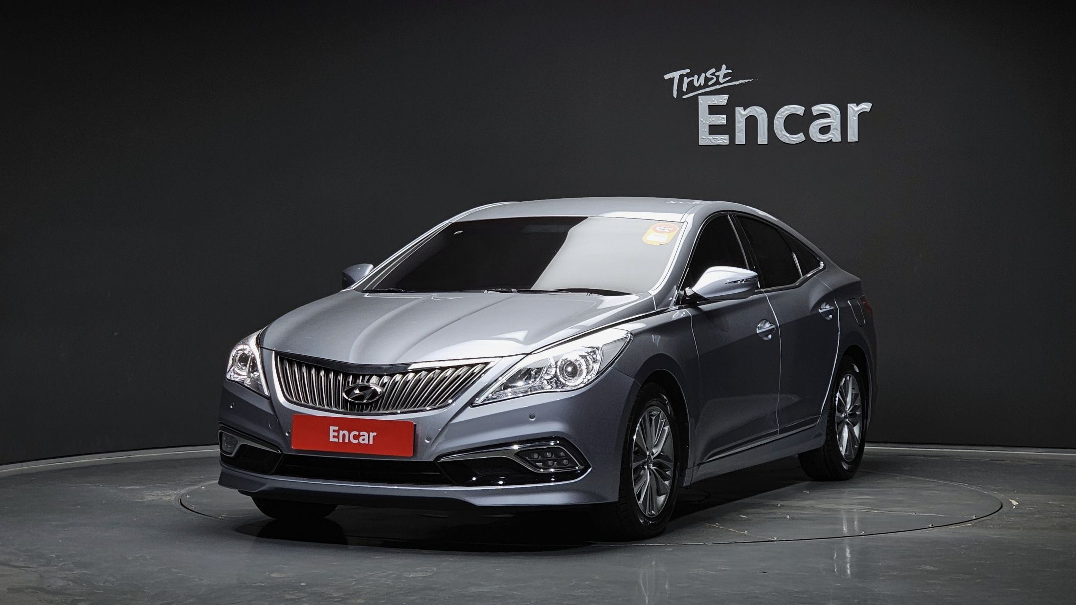 HYUNDAI GRANDEUR HG 2016
