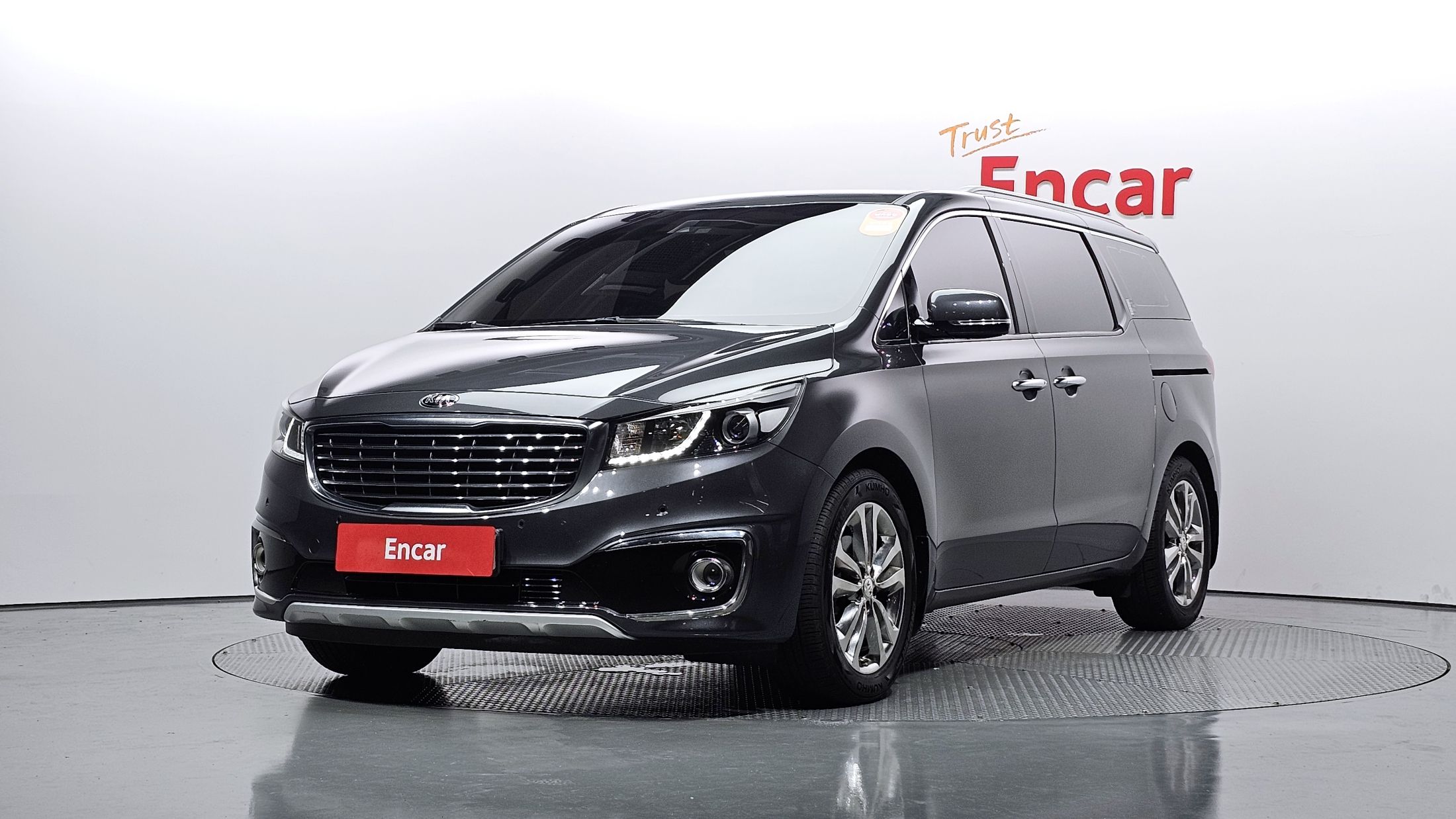 KIA CARNIVAL 2017