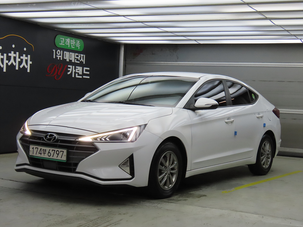 HYUNDAI AVANTE AD 2019