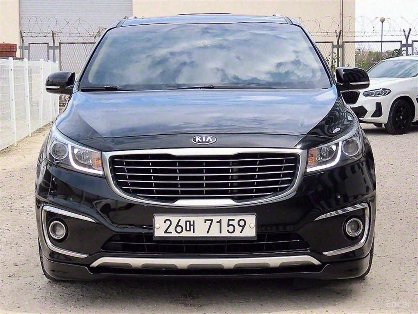 KIA CARNIVAL 2015