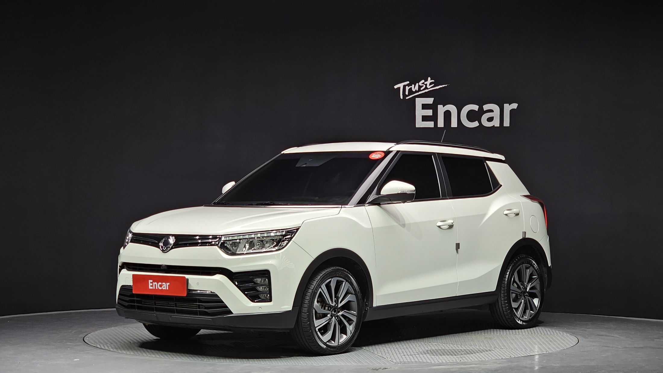 SSANGYONG TIVOLI VERY NEW 2020