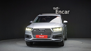 AUDI Q7 4M WAUZZZ4M9KD041914 2019