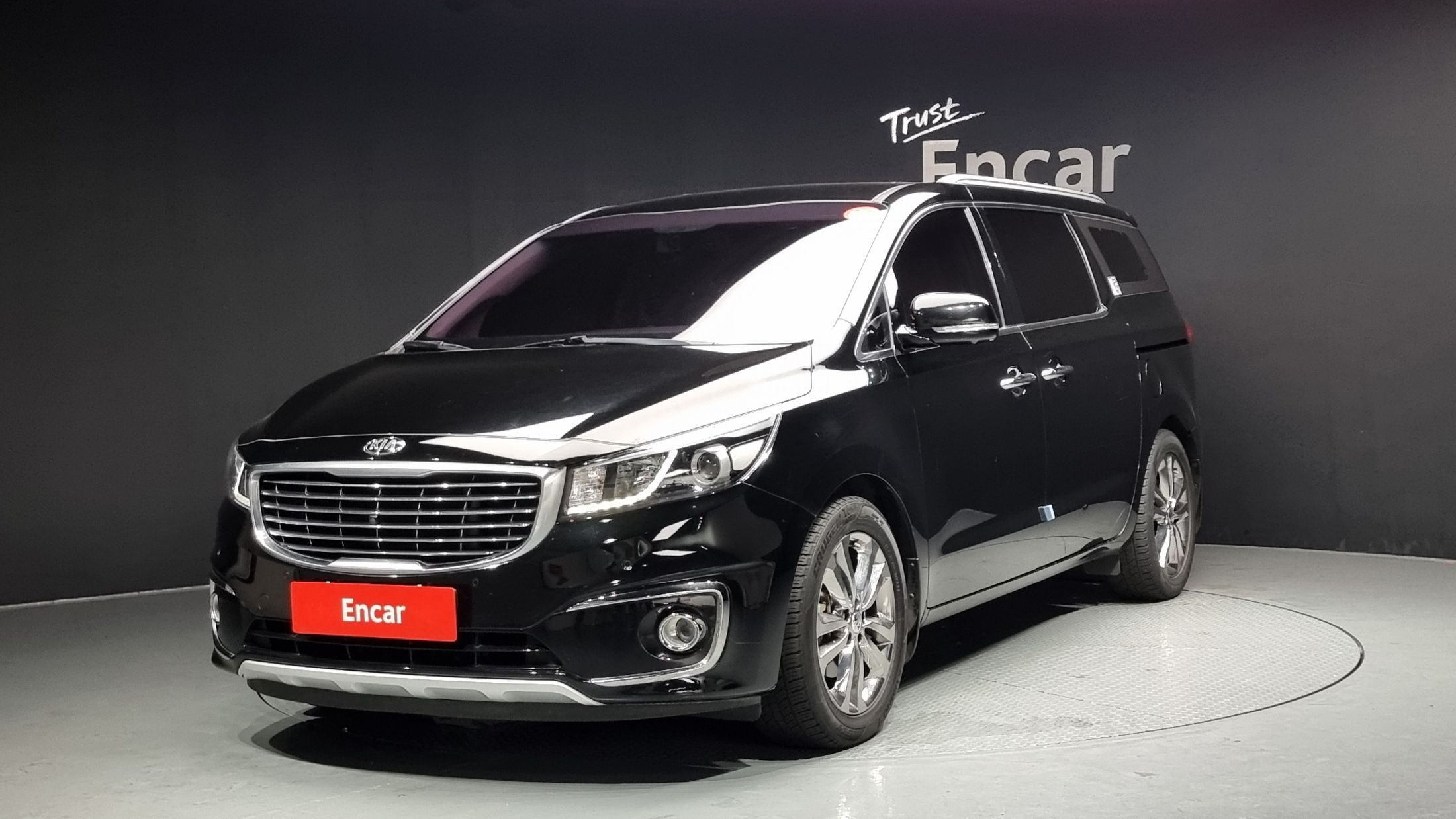 KIA CARNIVAL 2017
