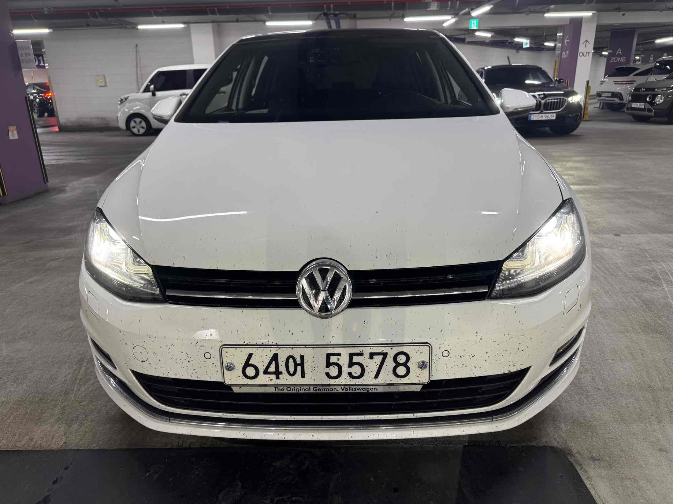 VOLKSWAGEN GOLF