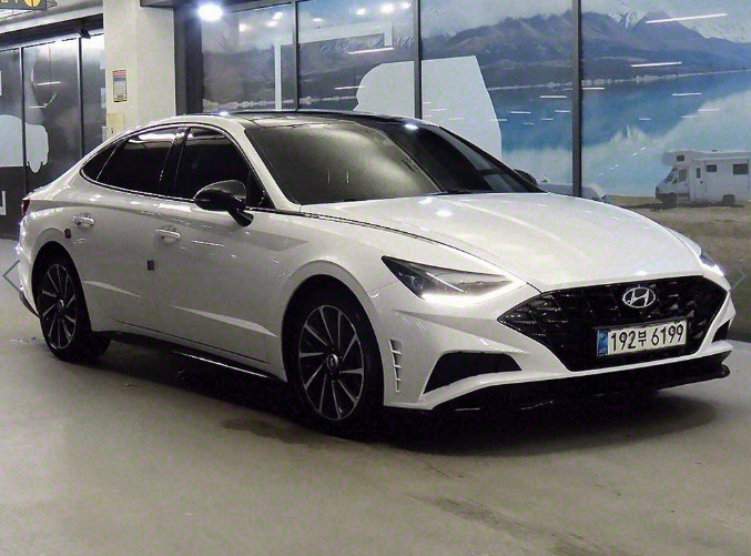 HYUNDAI SONATA DN8 2021