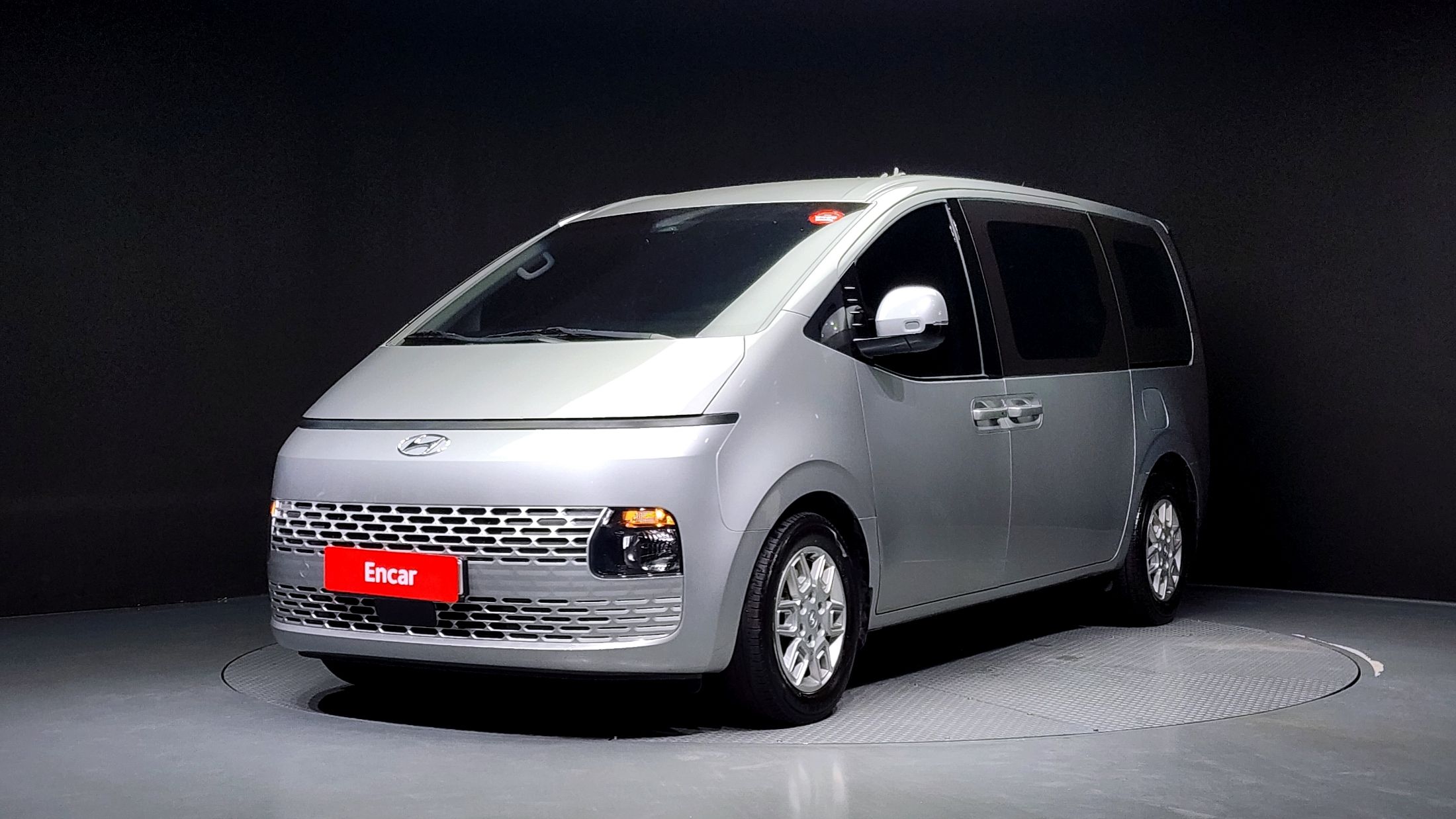 HYUNDAI STARIA 2022