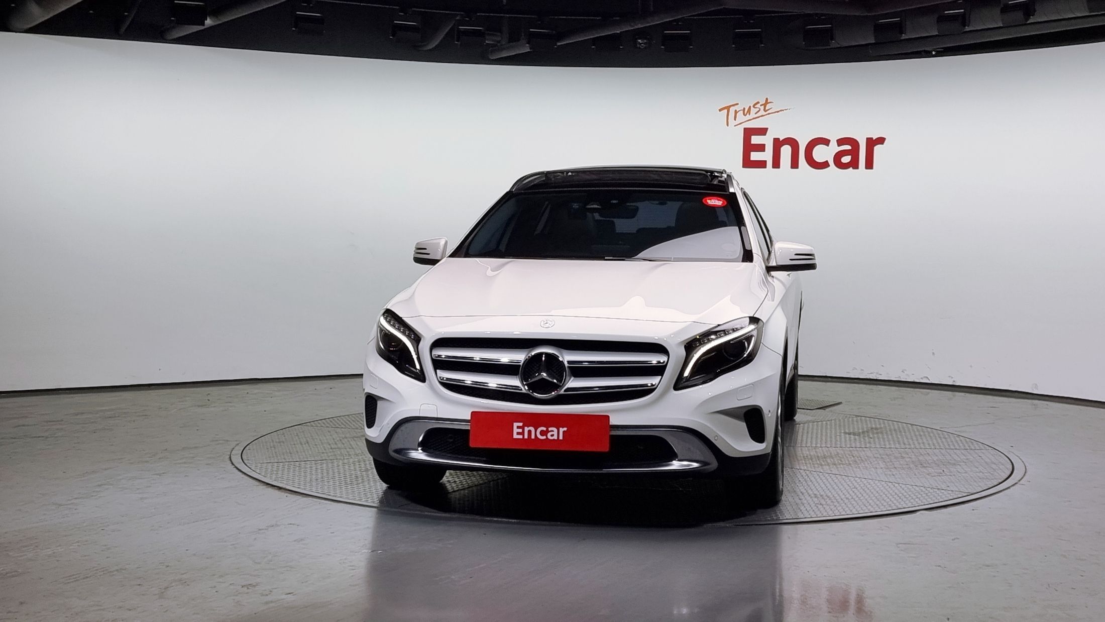 MERCEDES BENZ GLA-CLASS X156 2016