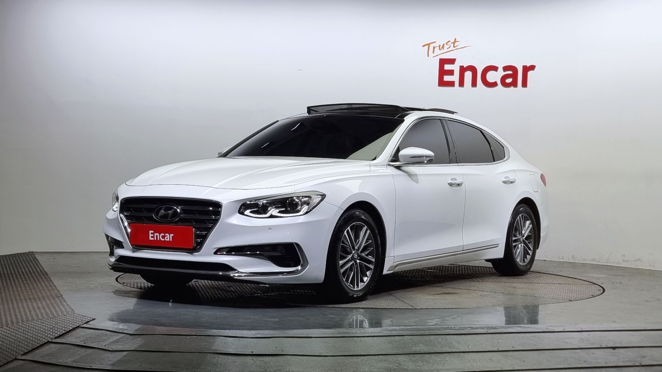 HYUNDAI GRANDEUR IG 2017