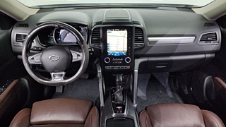 SAMSUNG QM6 2020