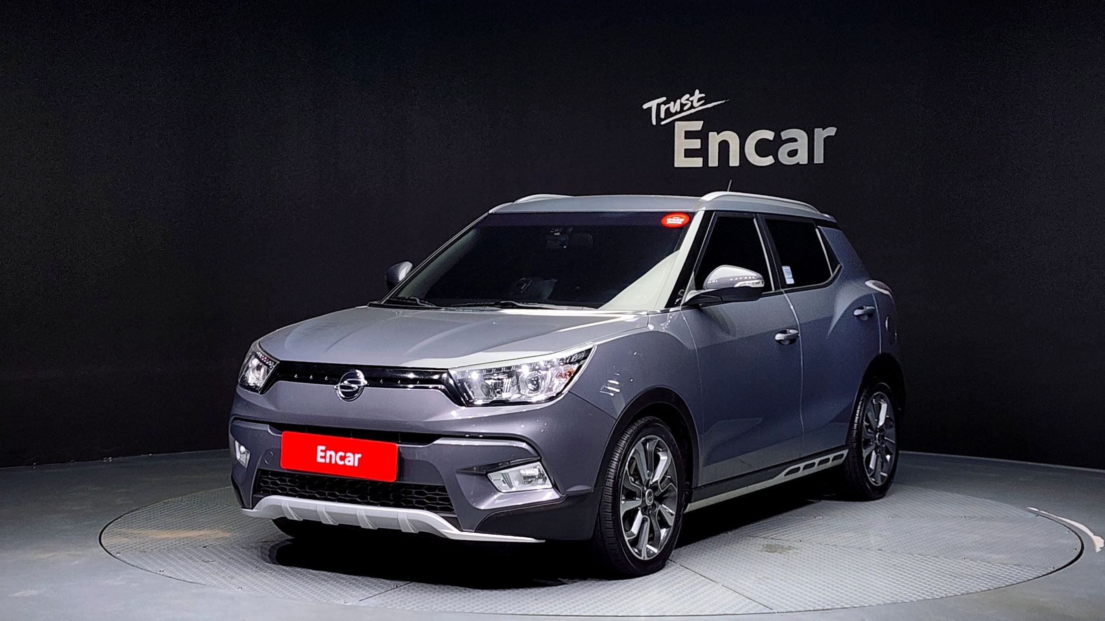 SSANGYONG TIVOLI 2015